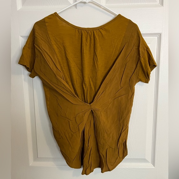 Anthropologie twist back top - Picture 2 of 2